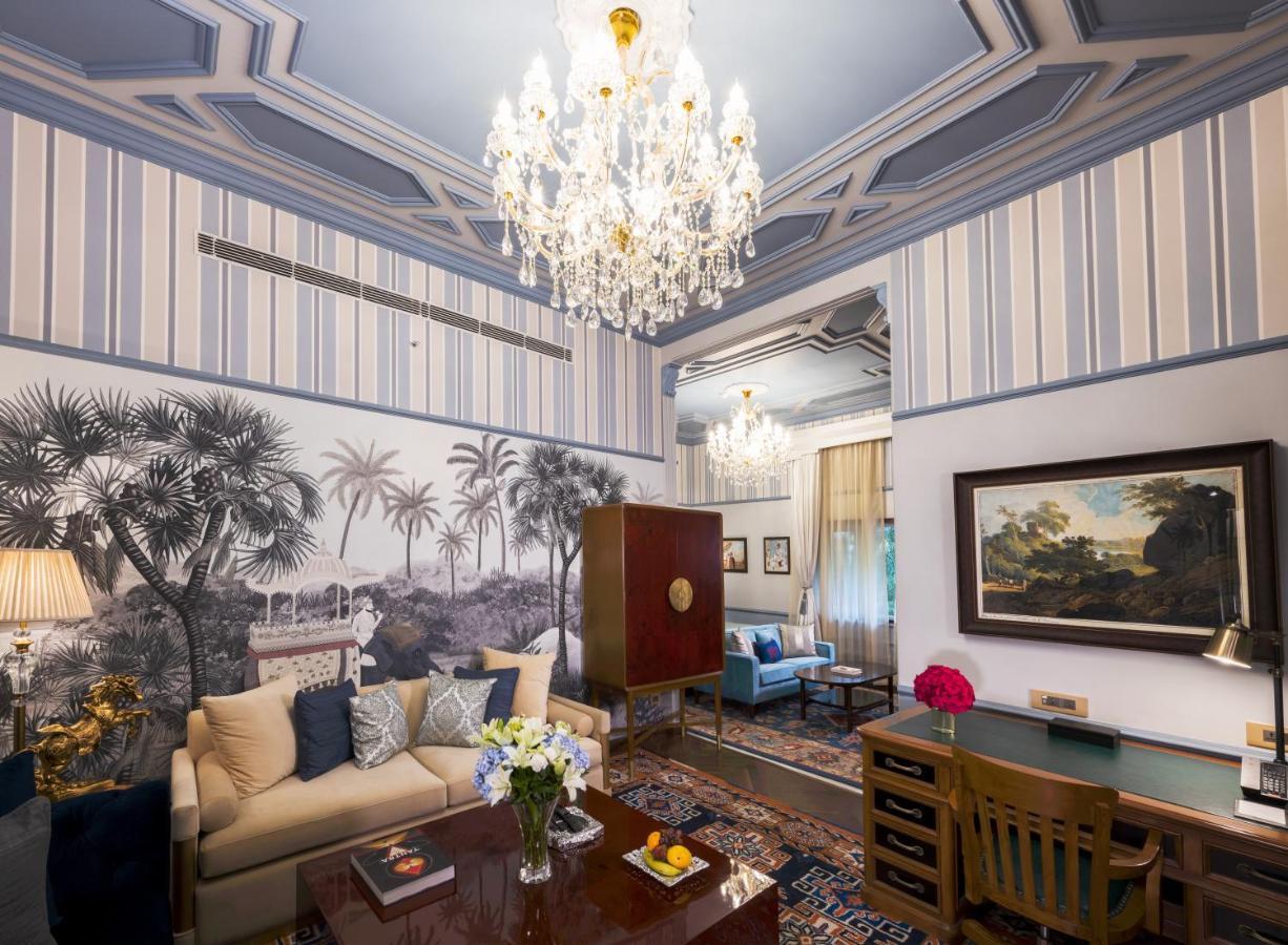 The Claridges New Delhi Hotel Ngoại thất bức ảnh A suite at the hotel